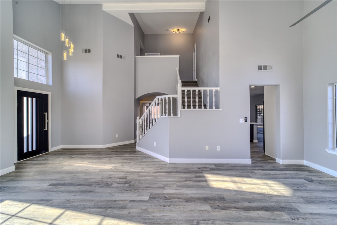 5900 S Mountain View Road