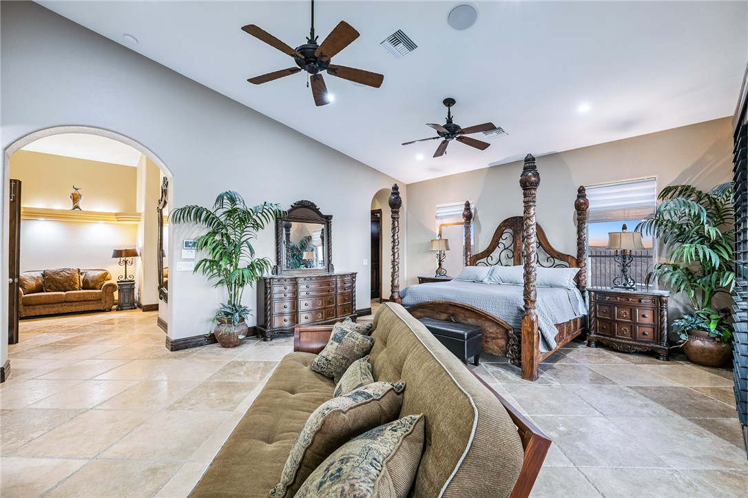 1439 Pioneer Trail