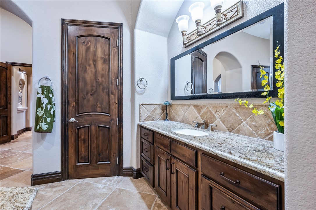 1439 Pioneer Trail