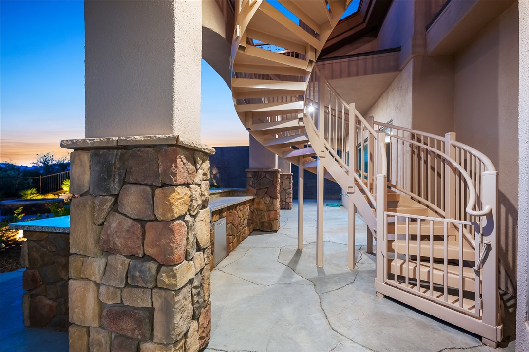 1439 Pioneer Trail