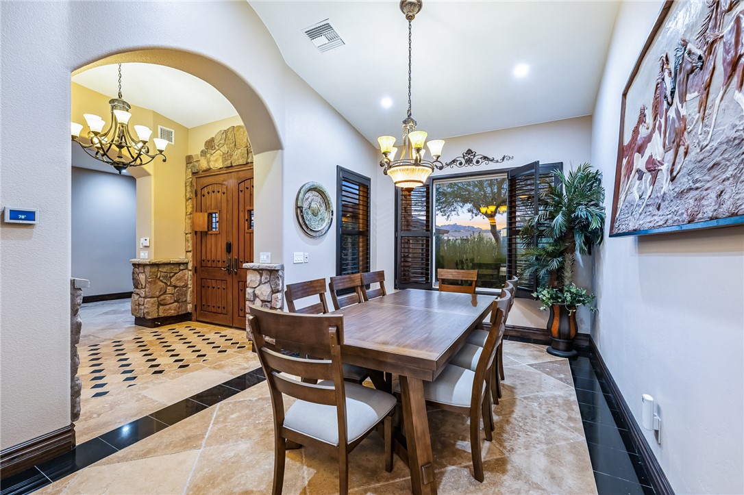 1439 Pioneer Trail