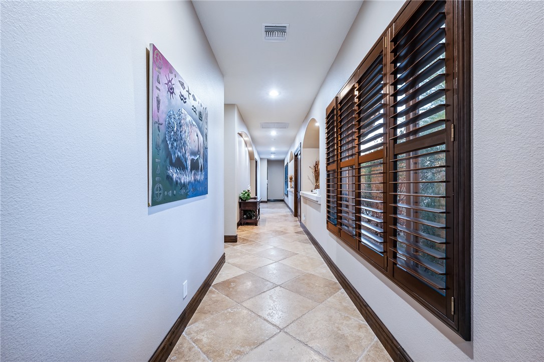 1439 Pioneer Trail
