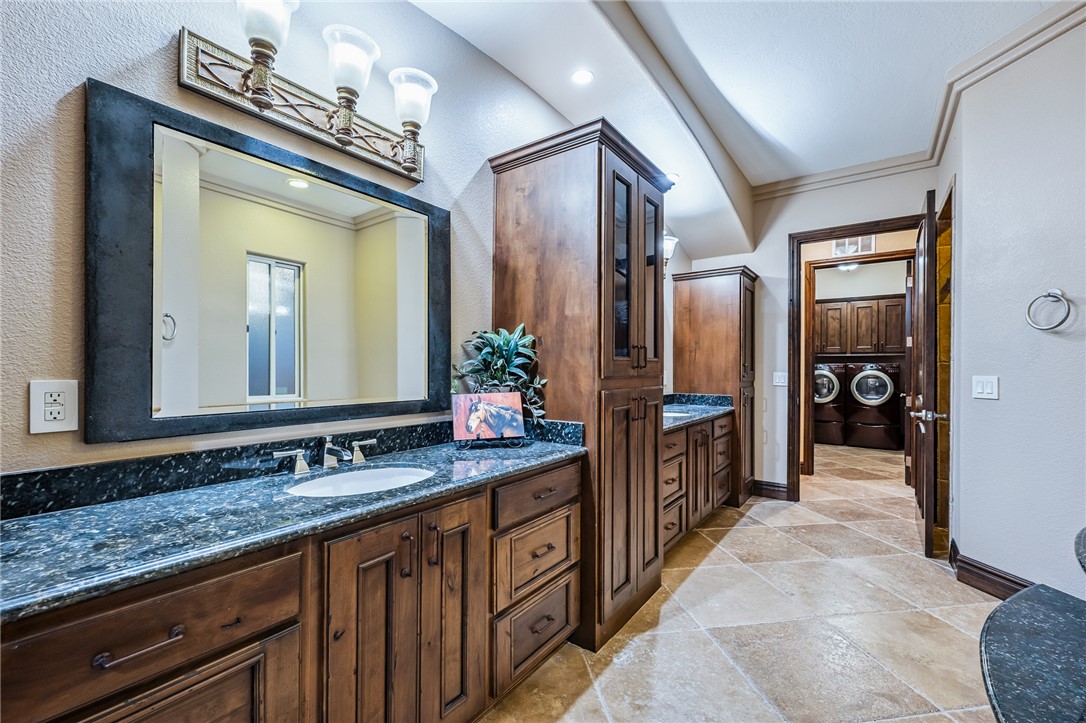 1439 Pioneer Trail