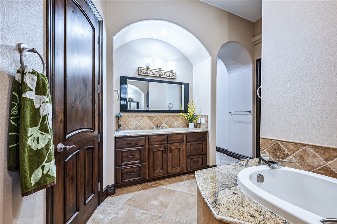 1439 Pioneer Trail