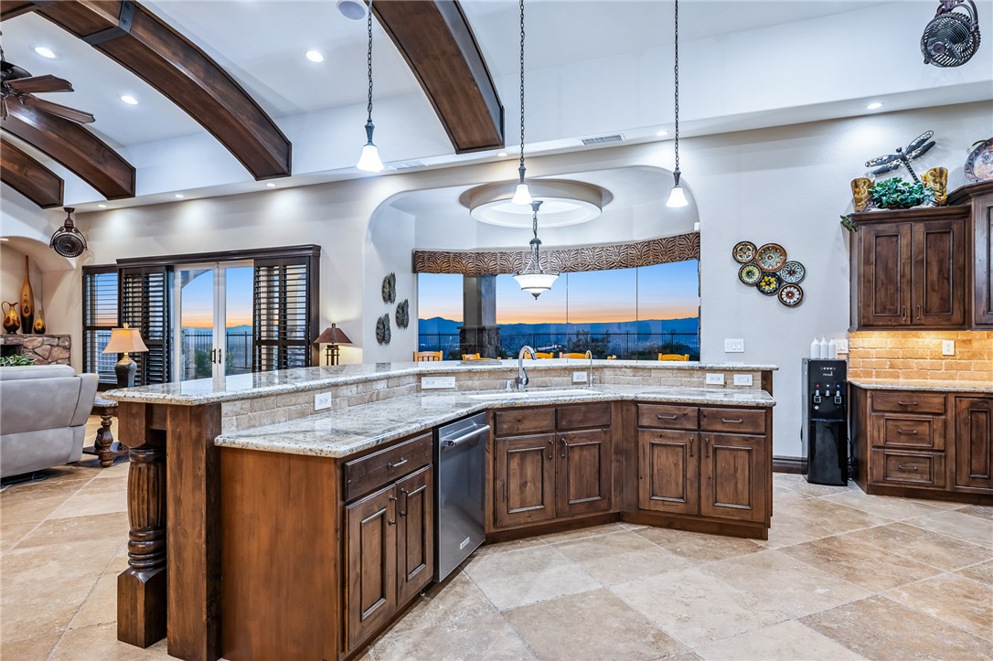1439 Pioneer Trail