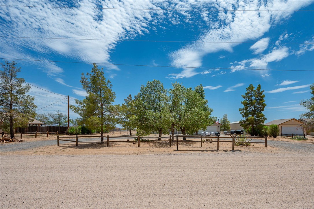 5592 W Tonto Road