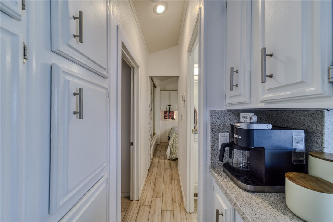 2000 Ramar Road 207
