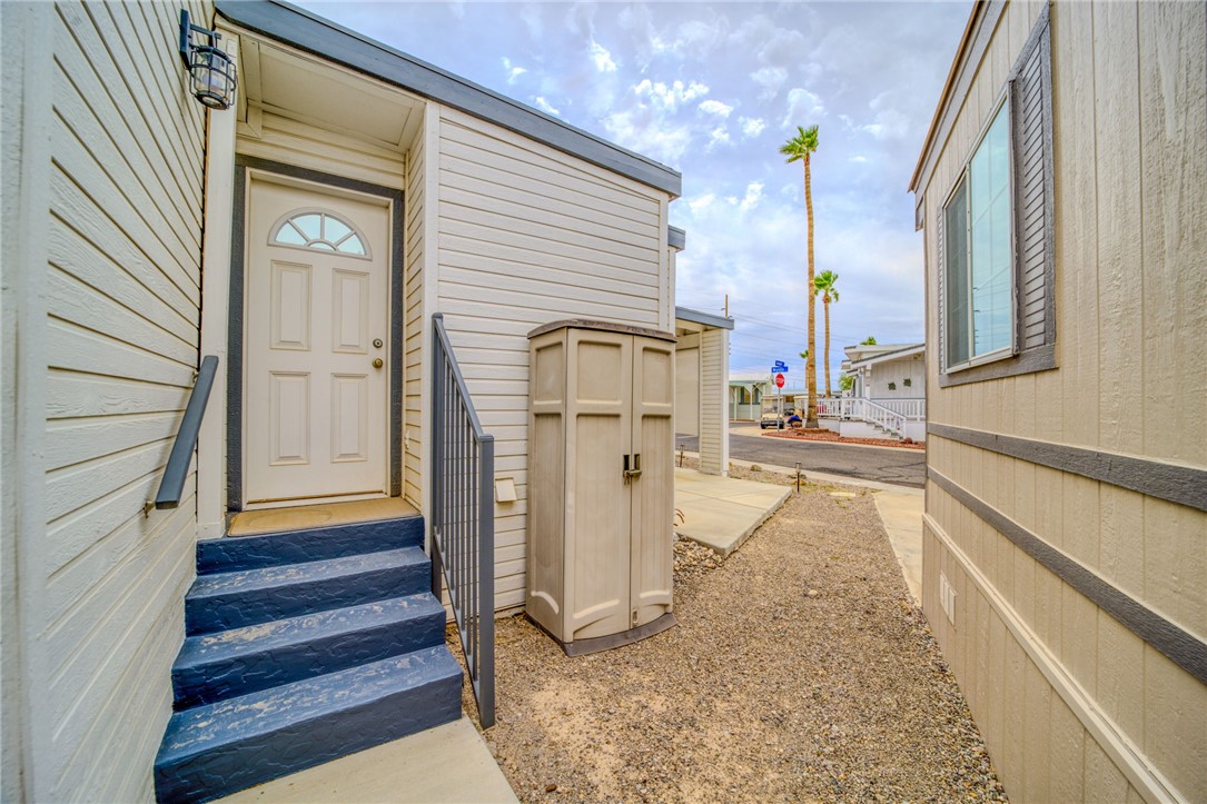2000 Ramar Road 207