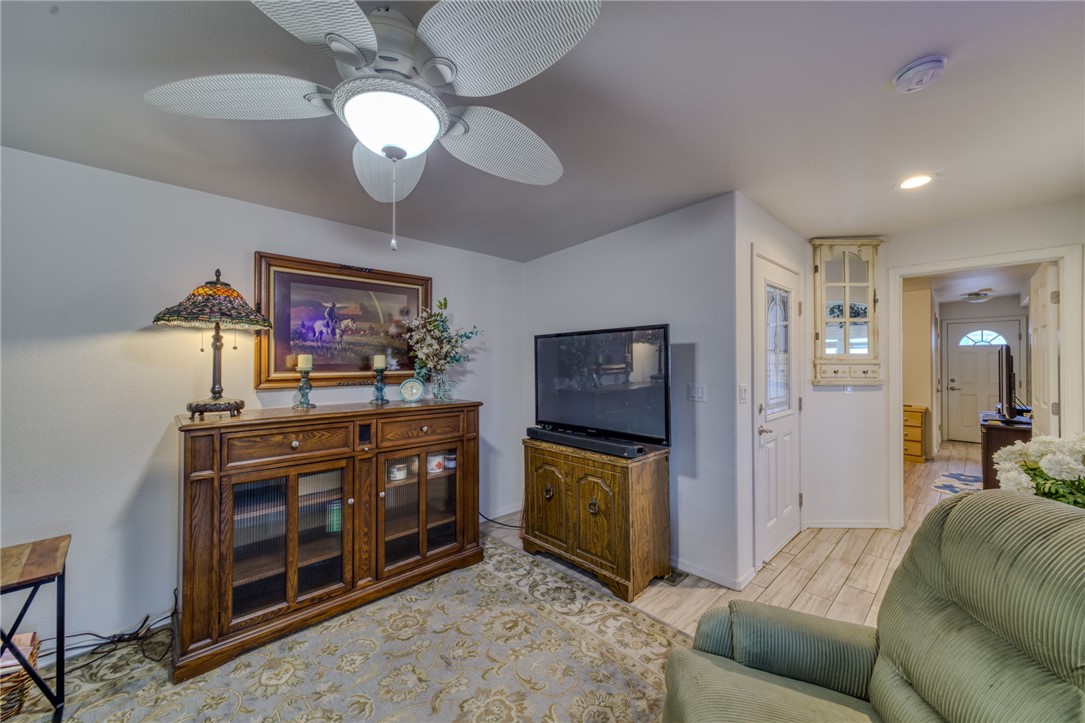 2000 Ramar Road 207