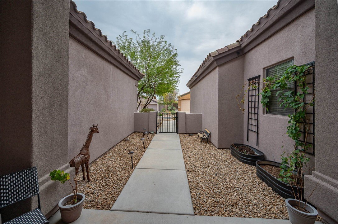 2914 Fort Mojave Drive
