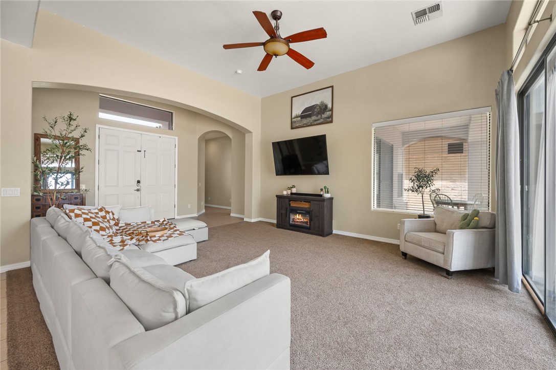 2914 Fort Mojave Drive