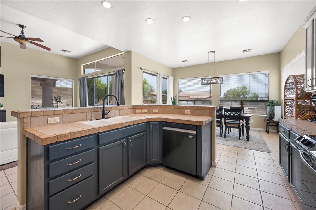 2914 Fort Mojave Drive