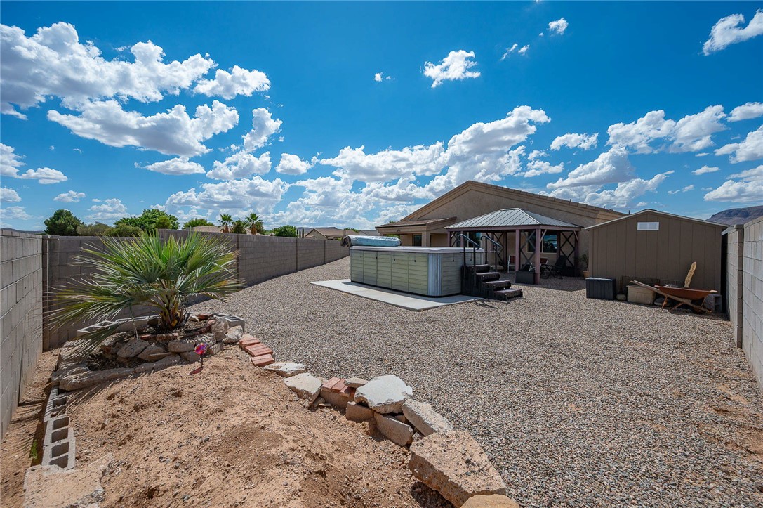 2124 John Wayne Drive