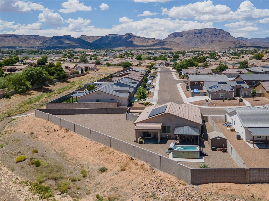 2124 John Wayne Drive