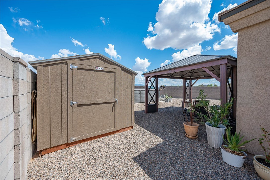 2124 John Wayne Drive