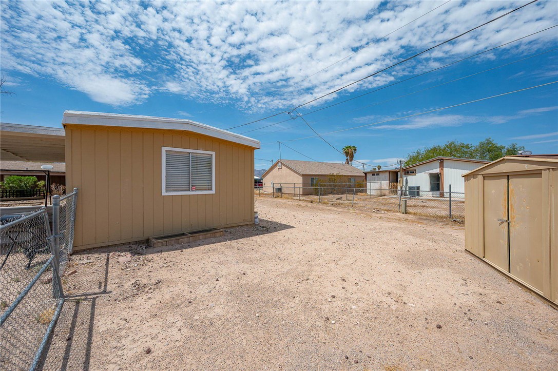 5735 S Stony Cove