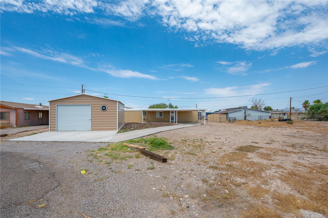 5735 S Stony Cove