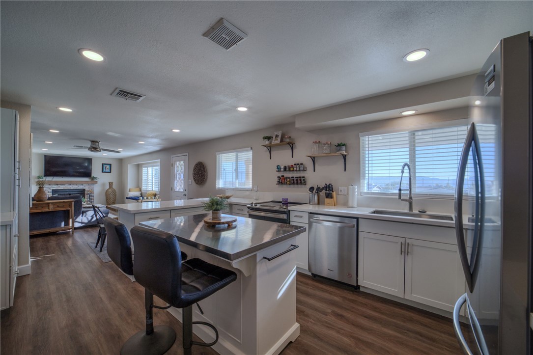 4350 El Camino Road