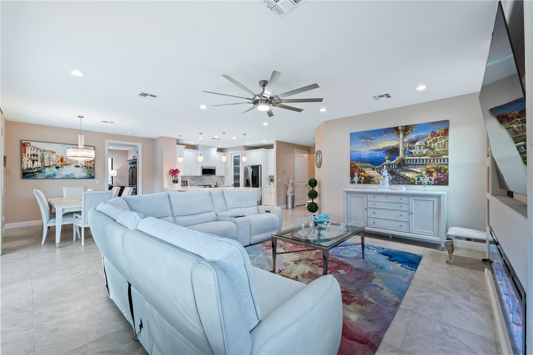 2836 Steamboat Drive