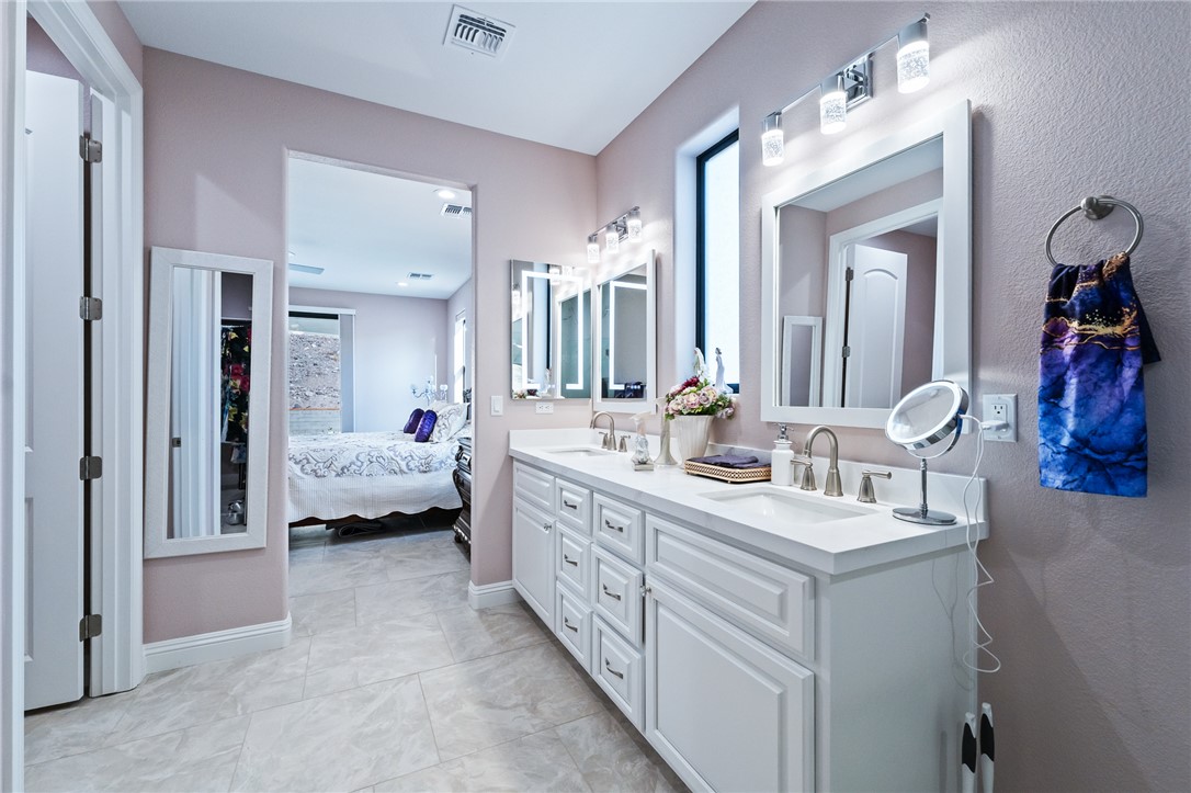 2836 Steamboat Drive