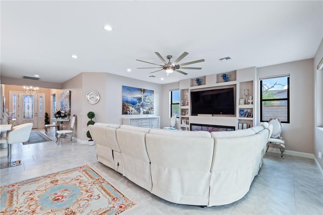 2836 Steamboat Drive