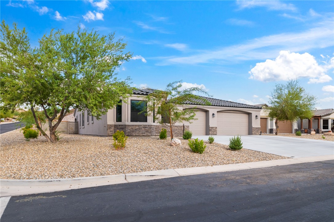 2836 Steamboat Drive