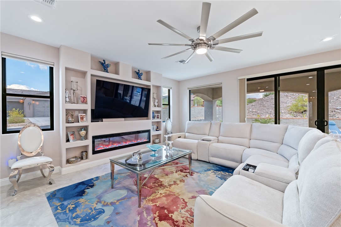 2836 Steamboat Drive