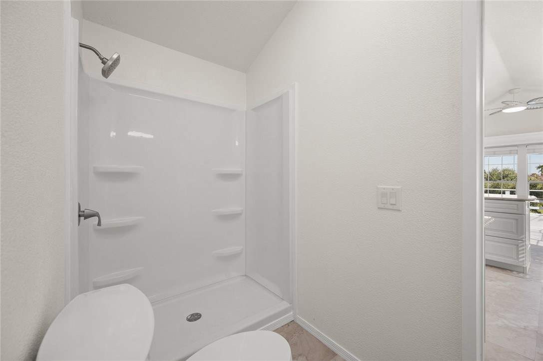 2000 Ramar Road 589