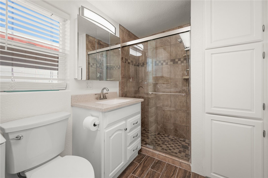 2000 Ramar Road 589