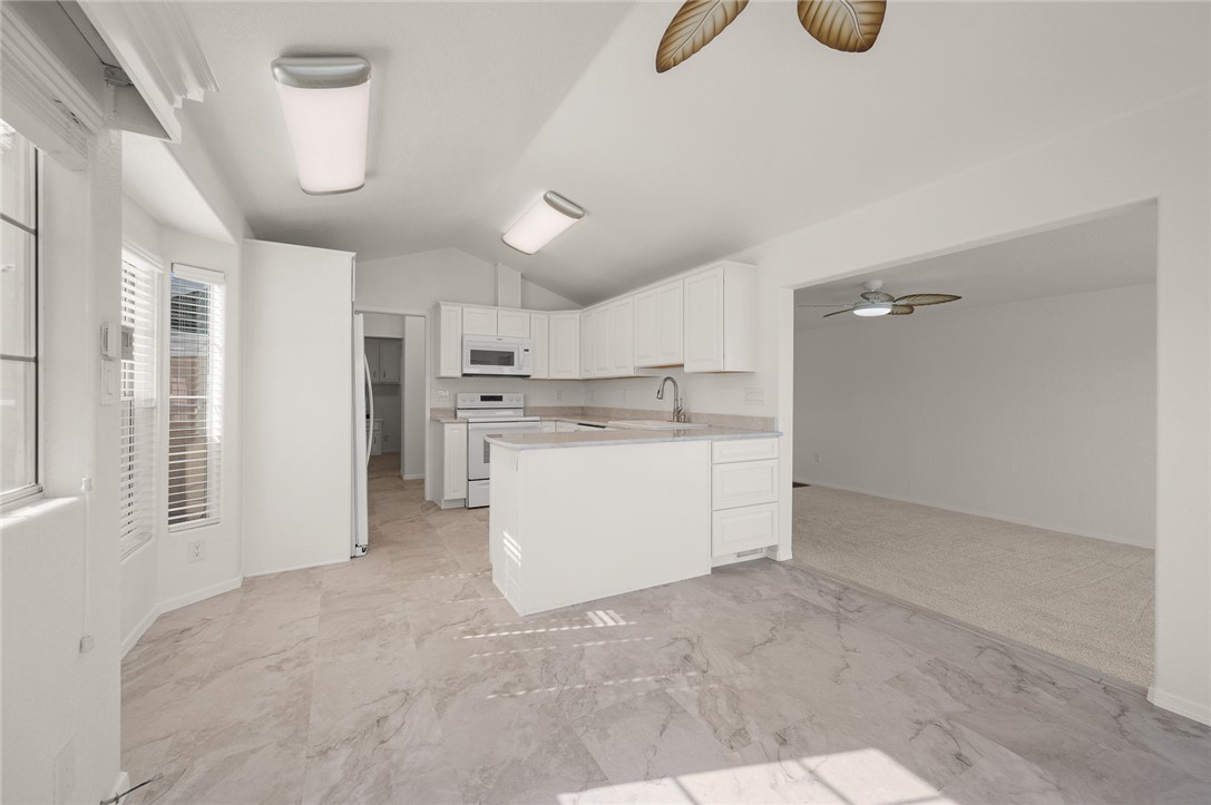 2000 Ramar Road 589