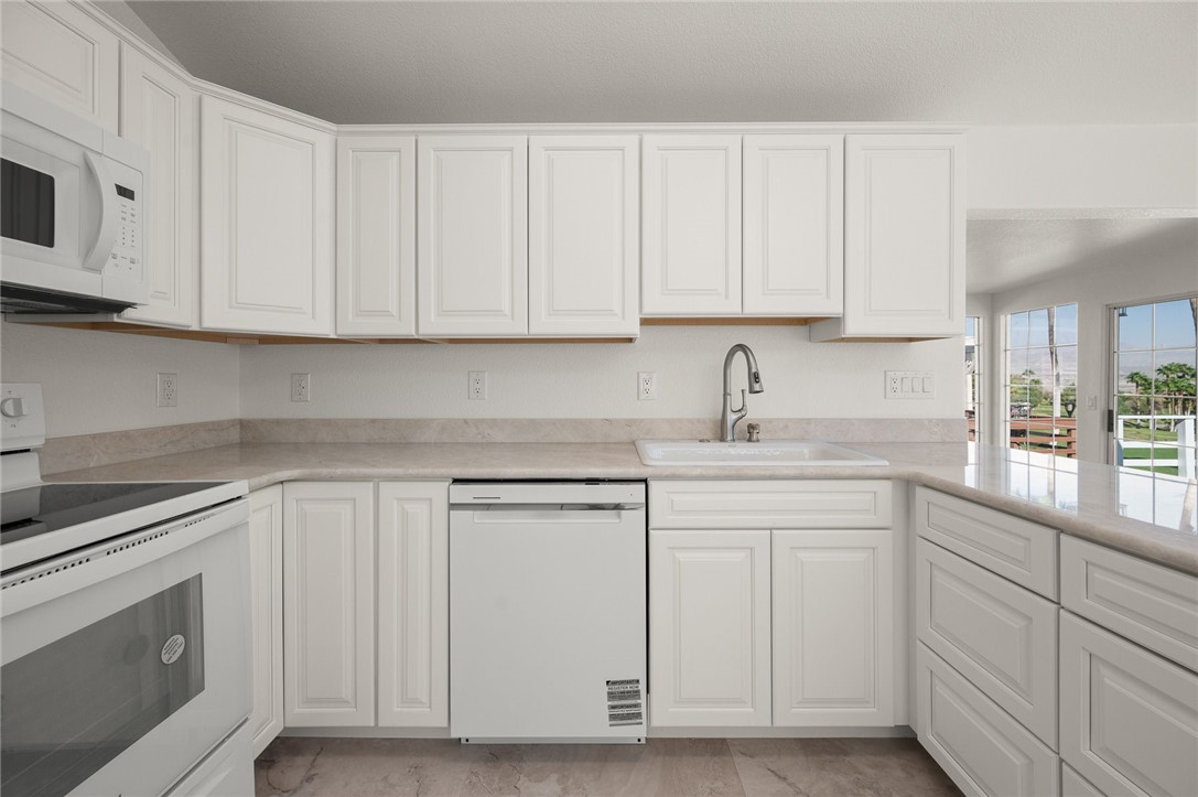 2000 Ramar Road 589