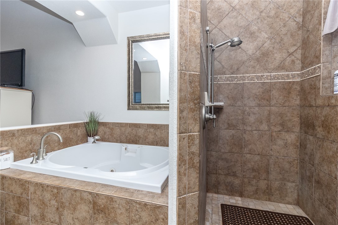 7898 S Mallard Street