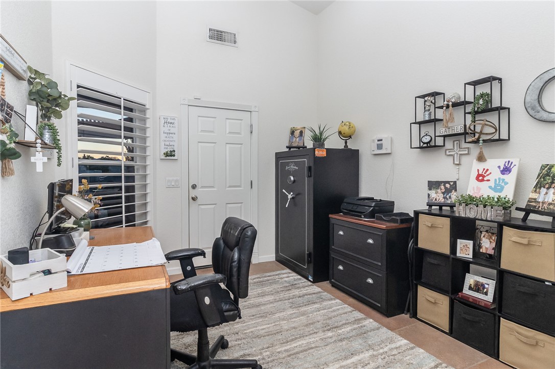 7898 S Mallard Street