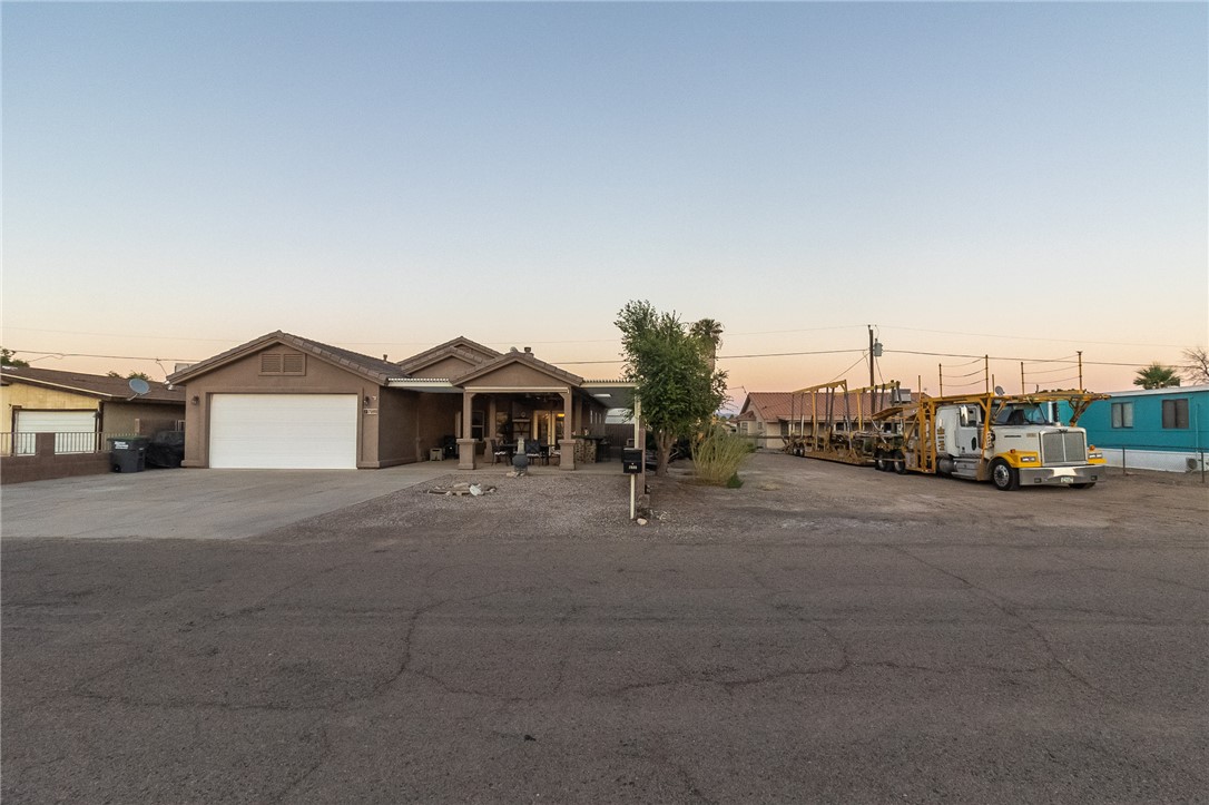 7898 S Mallard Street