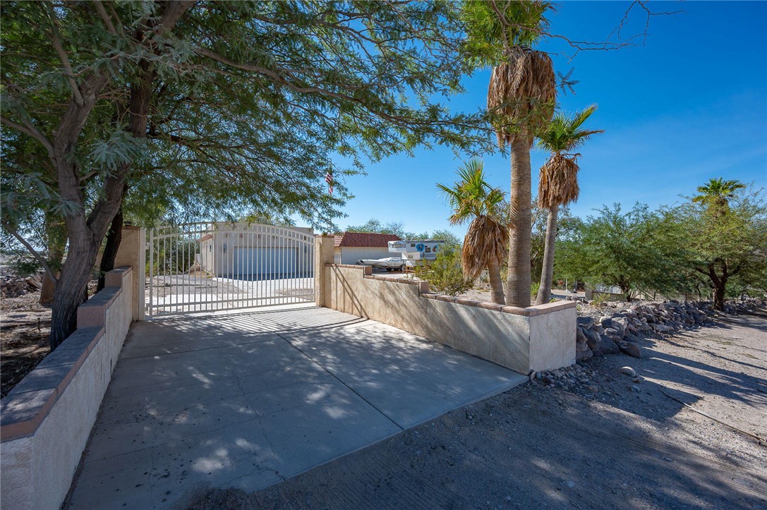 1740 E Gardner Road