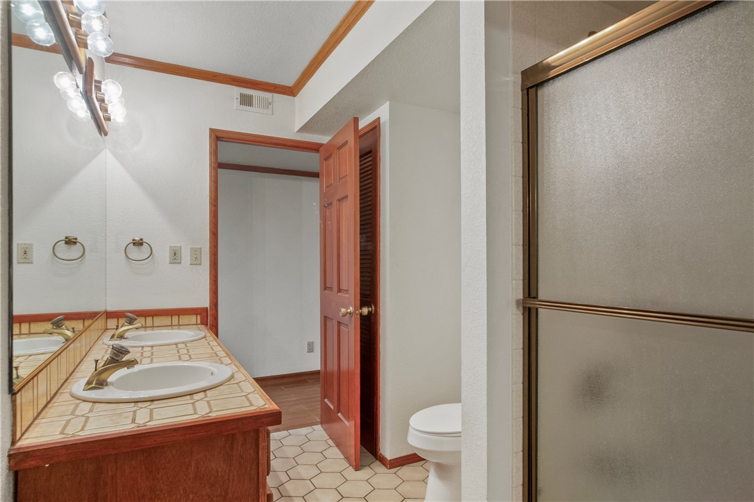 2558 Country Club Drive