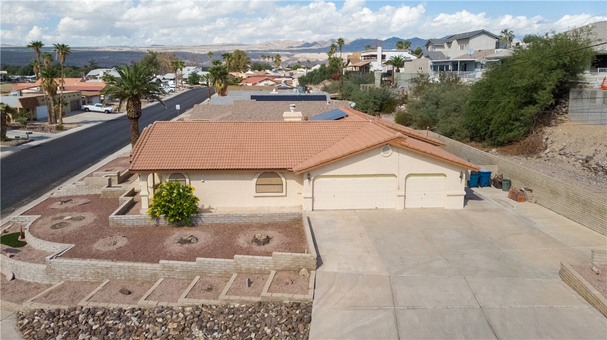 2558 Country Club Drive