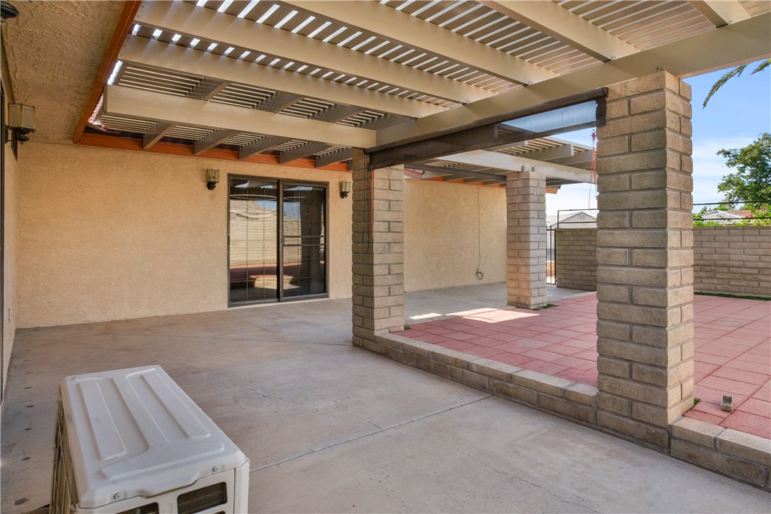 2558 Country Club Drive