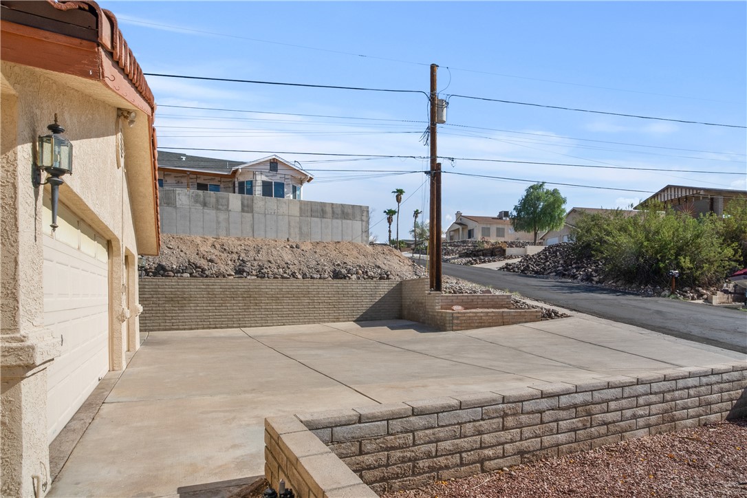 2558 Country Club Drive