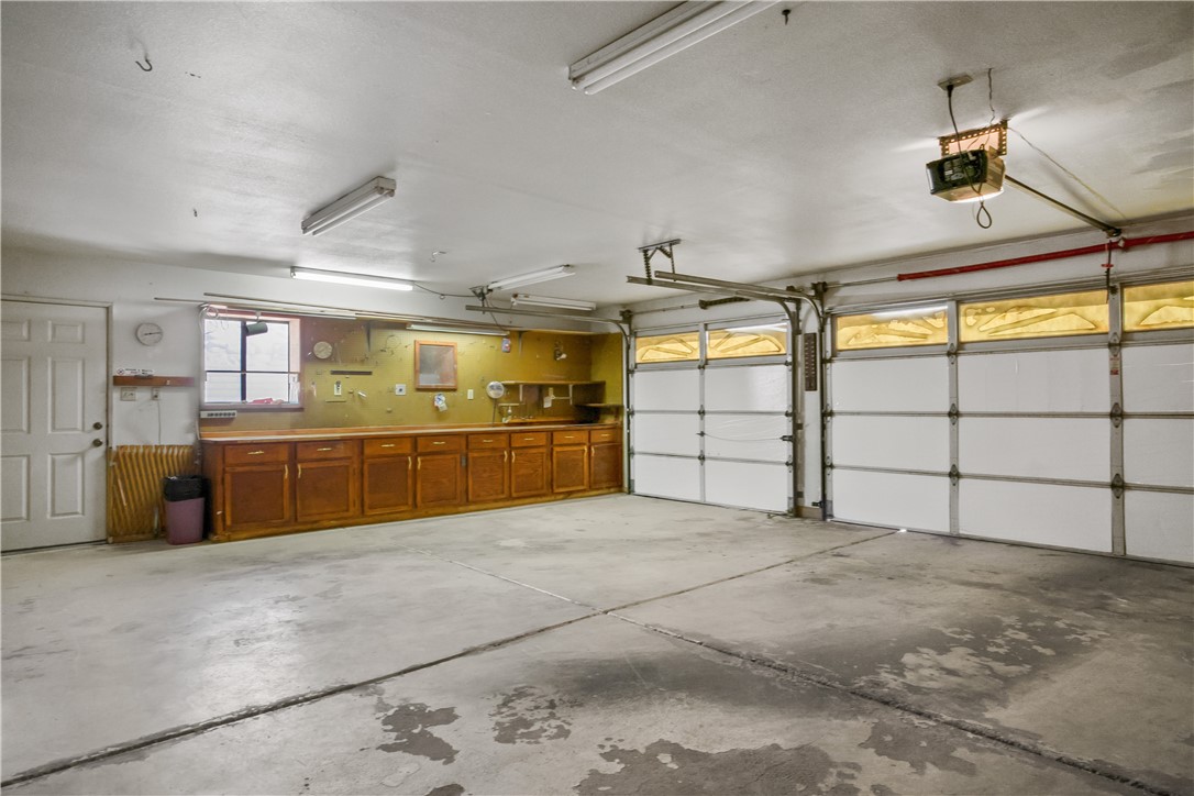 2558 Country Club Drive