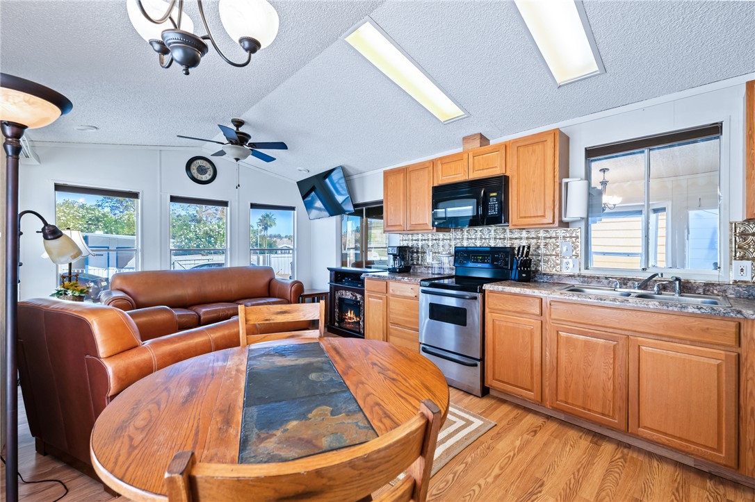 2000 Ramar Road 51