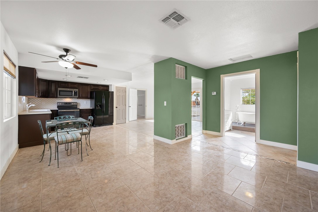 1220 Riverview Drive