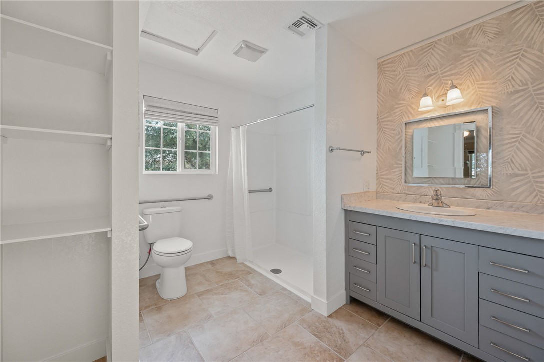 1220 Riverview Drive