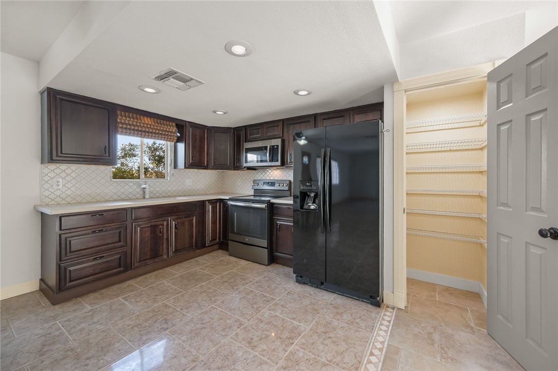 1220 Riverview Drive