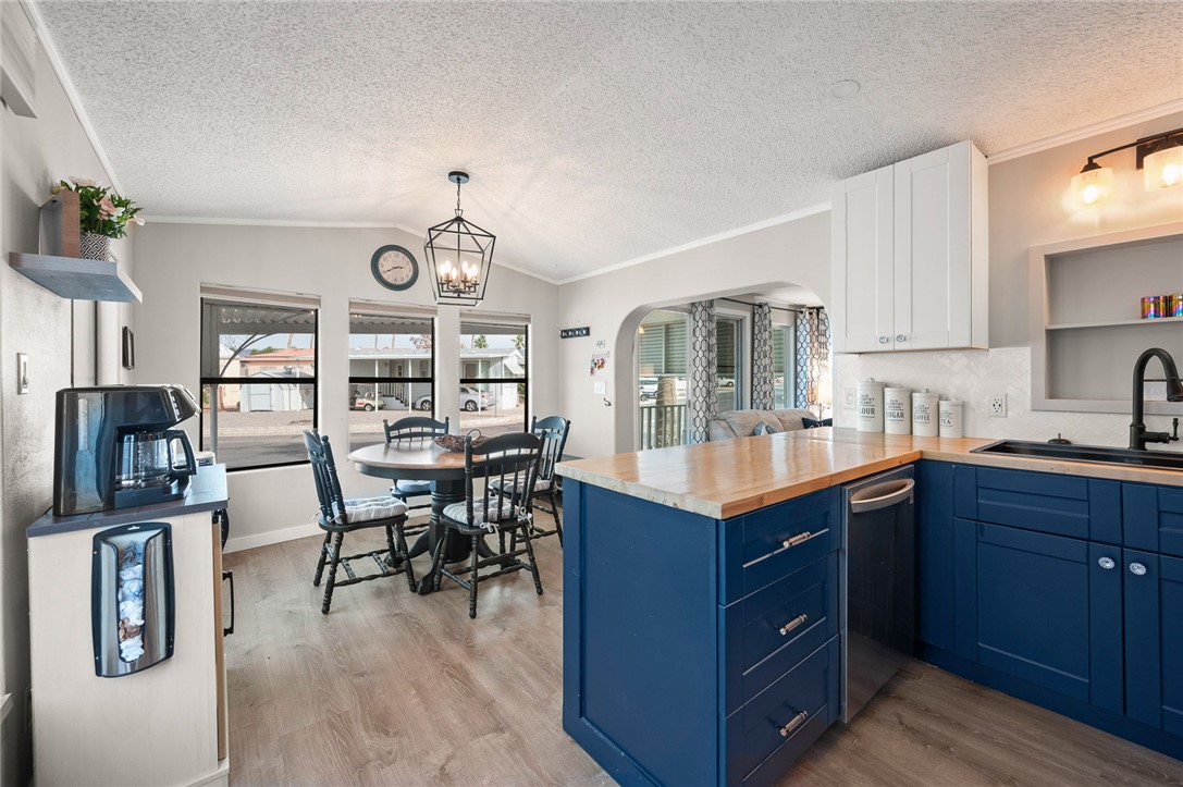 2000 Ramar #103 Road