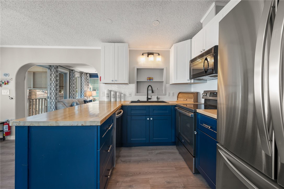 2000 Ramar #103 Road