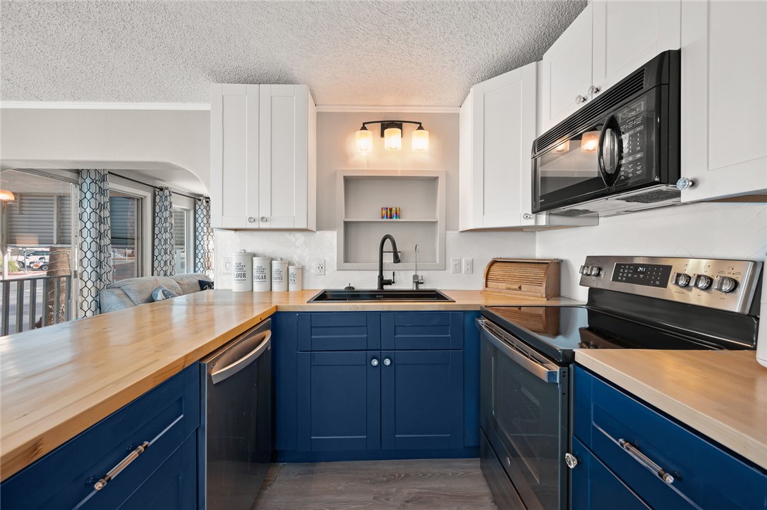 2000 Ramar #103 Road