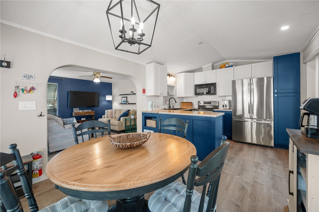 2000 Ramar #103 Road