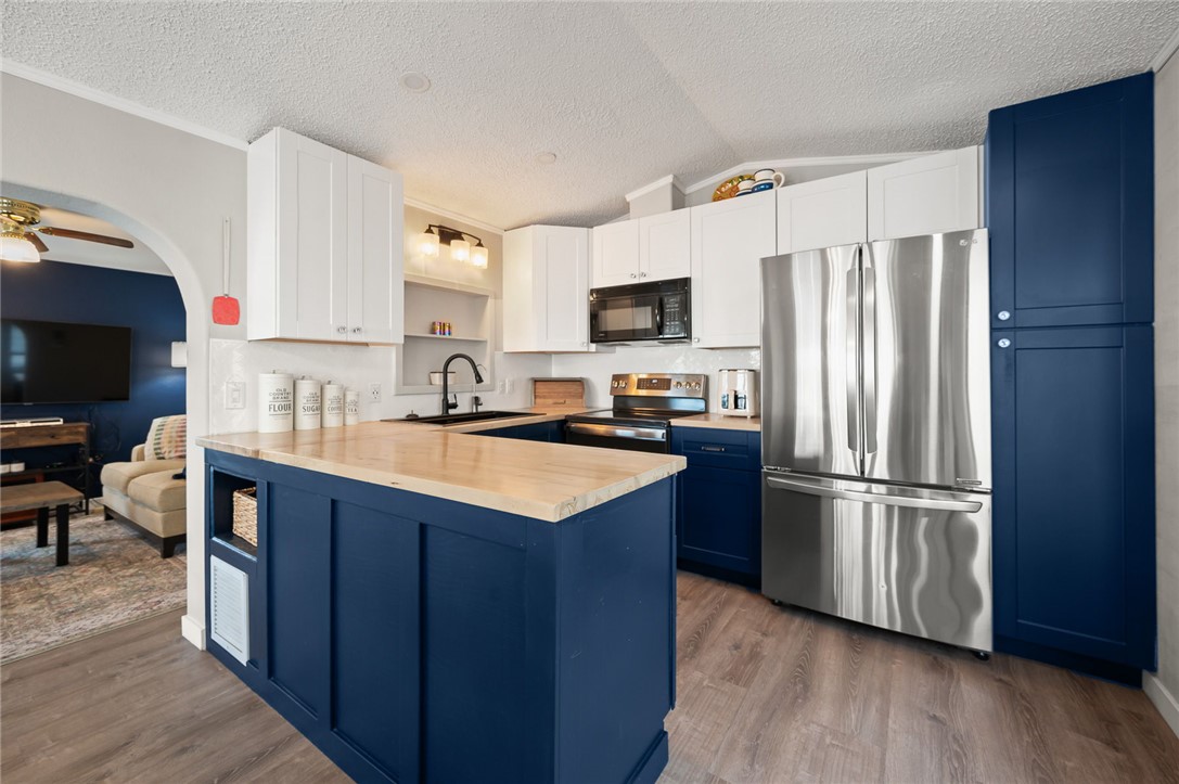 2000 Ramar #103 Road