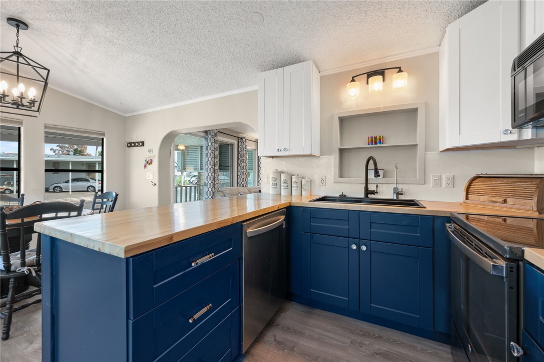 2000 Ramar #103 Road